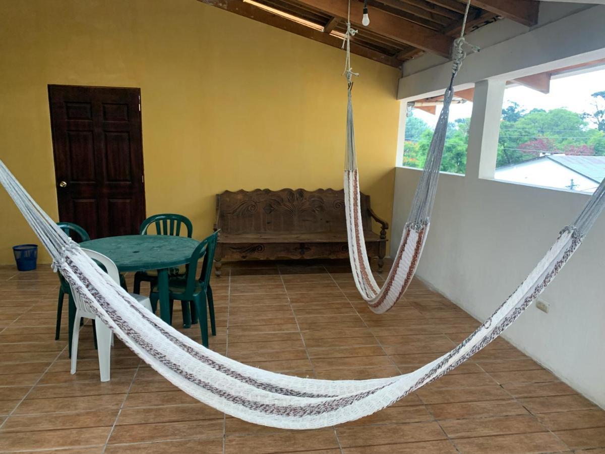 Hostal Dulces Suenos Panajachel Εξωτερικό φωτογραφία