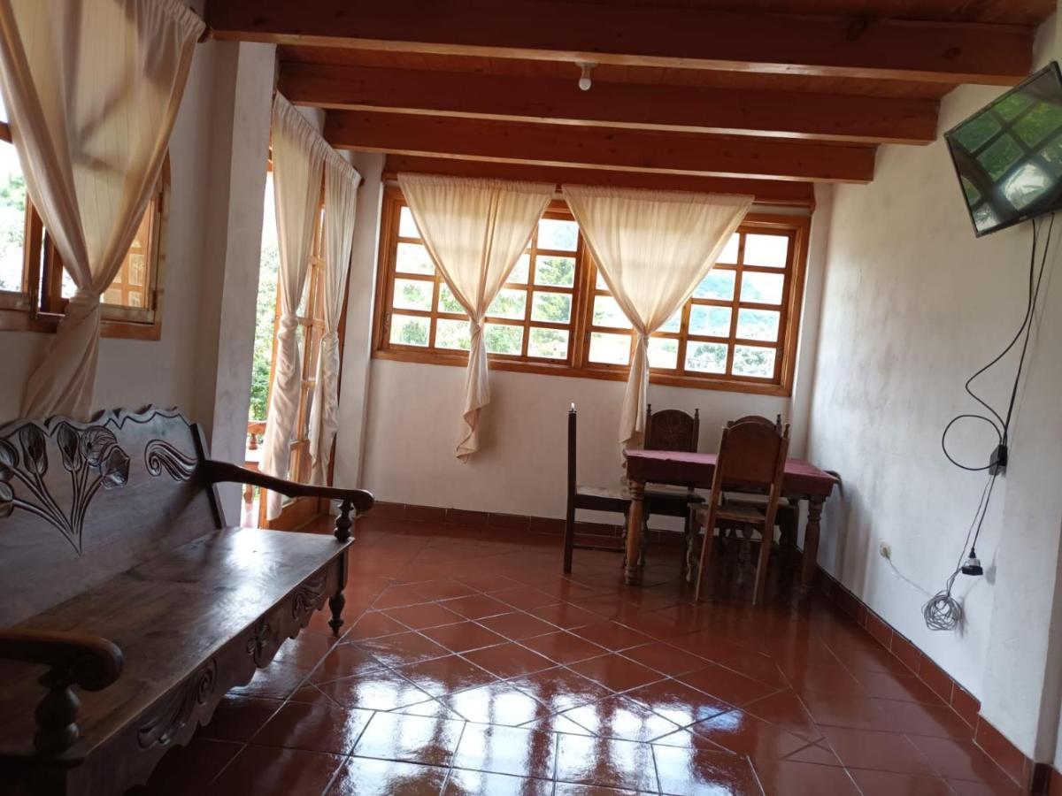 Hostal Dulces Suenos Panajachel Εξωτερικό φωτογραφία