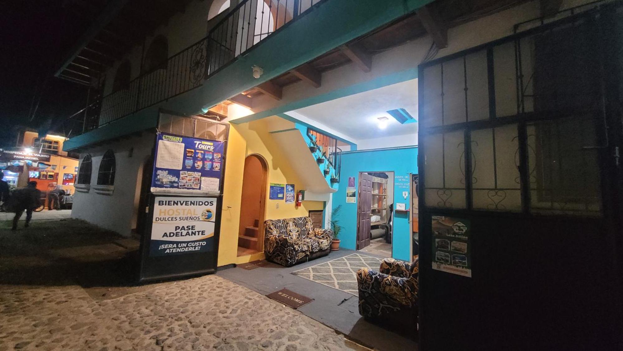 Hostal Dulces Suenos Panajachel Εξωτερικό φωτογραφία