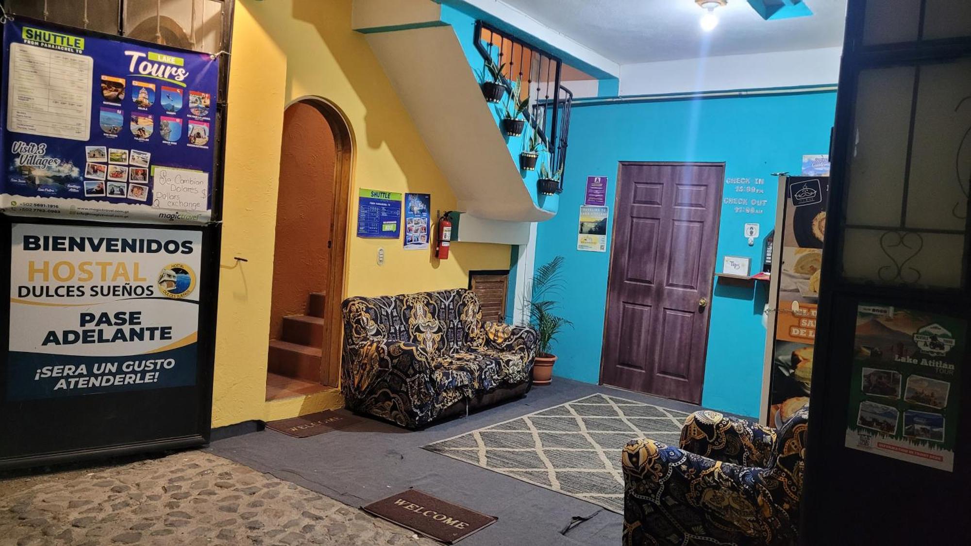 Hostal Dulces Suenos Panajachel Εξωτερικό φωτογραφία