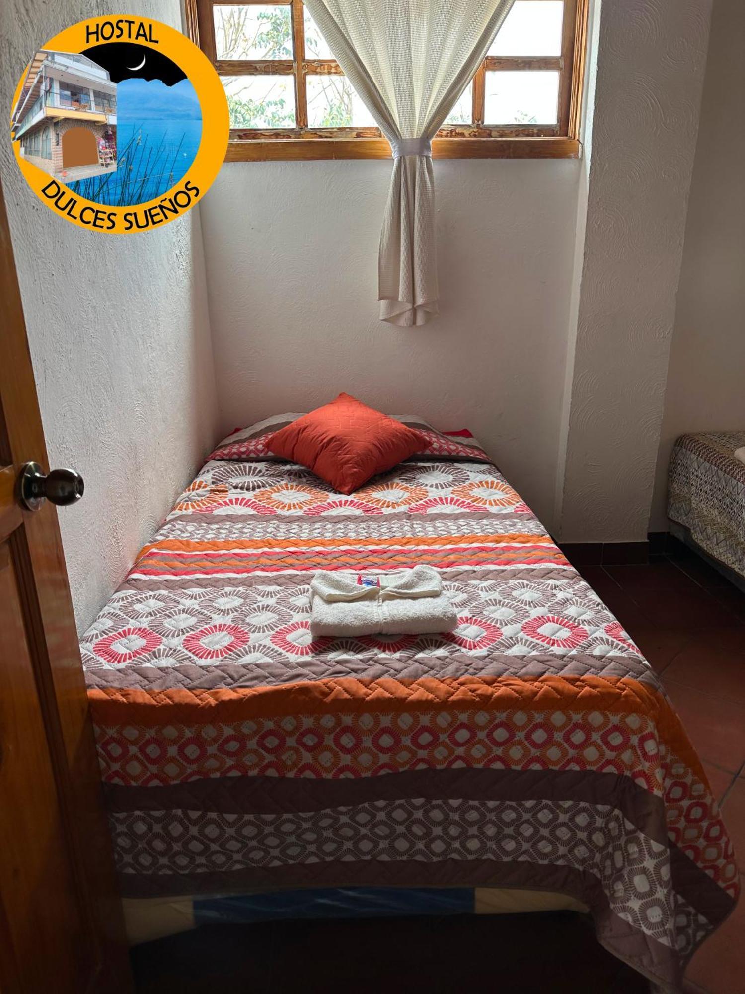 Hostal Dulces Suenos Panajachel Εξωτερικό φωτογραφία