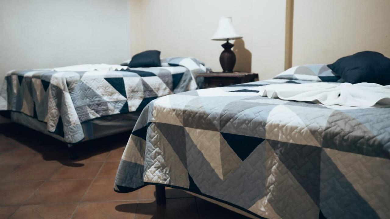 Hostal Dulces Suenos Panajachel Εξωτερικό φωτογραφία