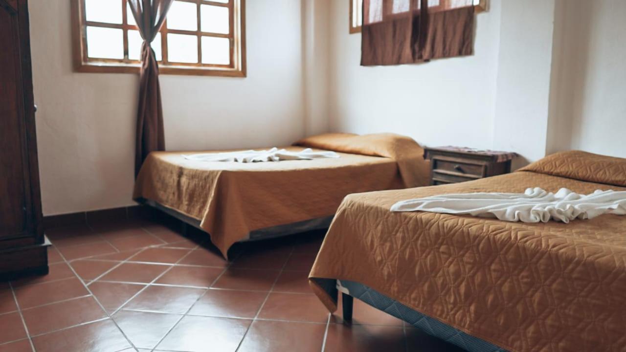 Hostal Dulces Suenos Panajachel Εξωτερικό φωτογραφία