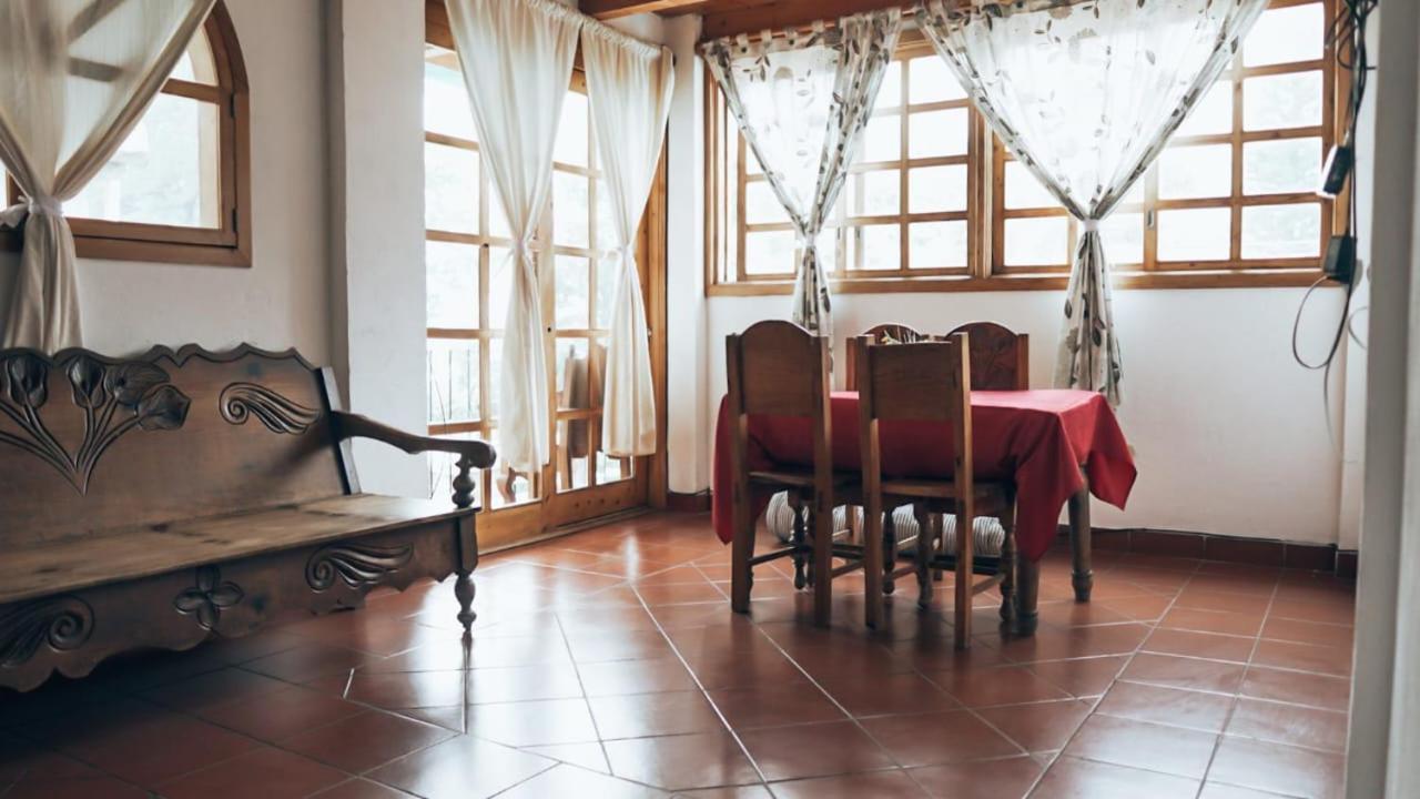 Hostal Dulces Suenos Panajachel Εξωτερικό φωτογραφία